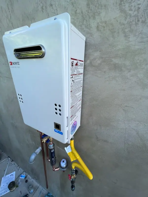 Tankless water heater installation for Moscow homes